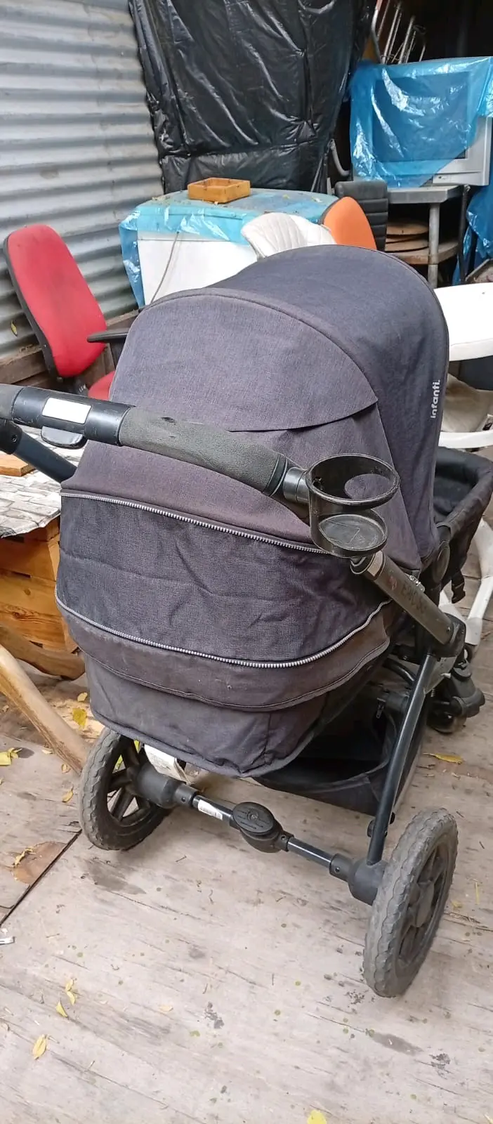 Coche para bebé gris oscuro - miniatura 3