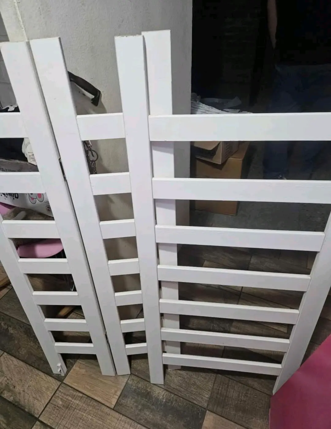 Cama de madera nueva envuelta - miniatura 4