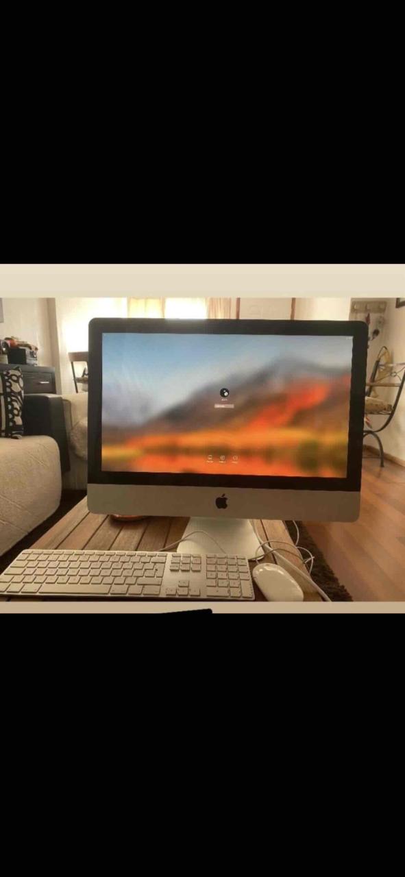 IMac Computador de escritorio con teclado - miniatura 1