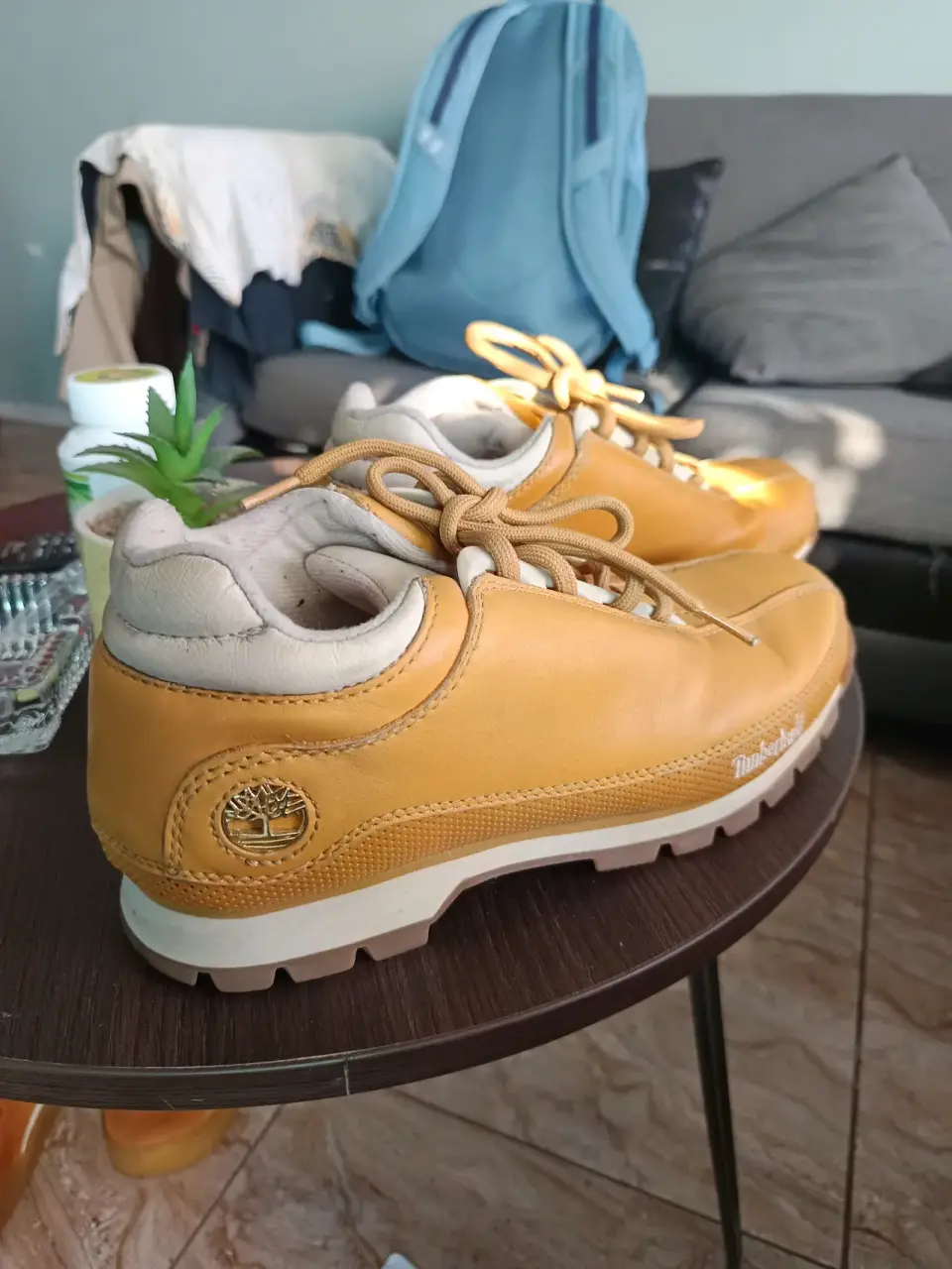 Zapatos amarillos de cuero - miniatura 1