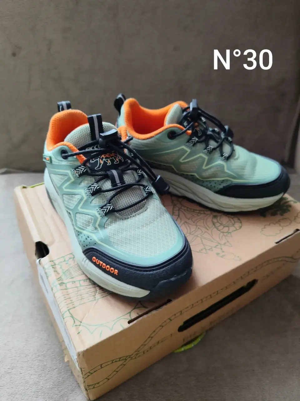 Zapatillas outdoor talla 30 - miniatura 1