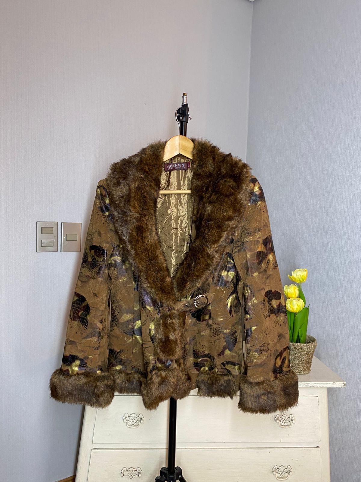 Chaqueta Café con detalles de Piel
