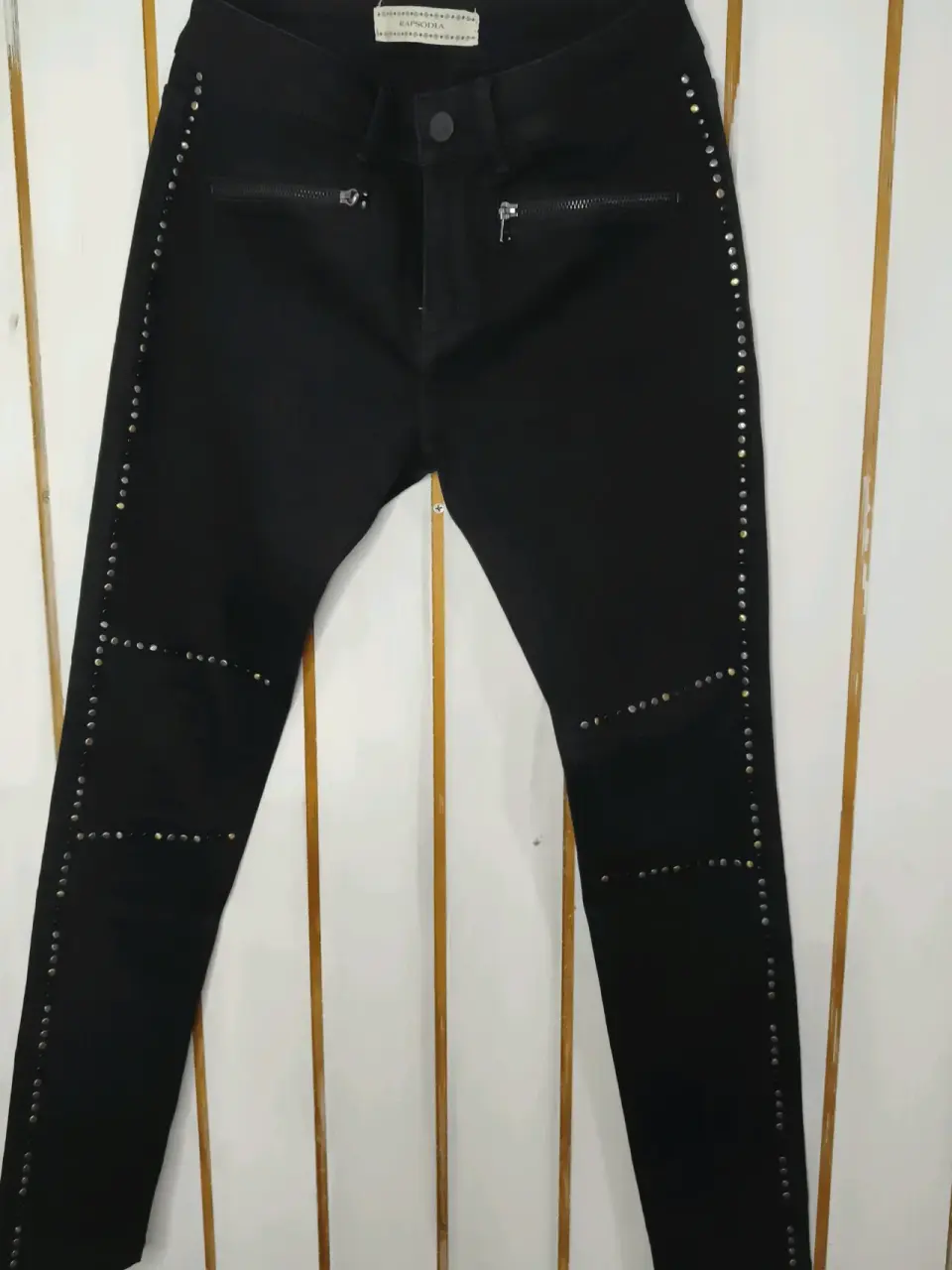 Jeans negros con tachas - miniatura 1