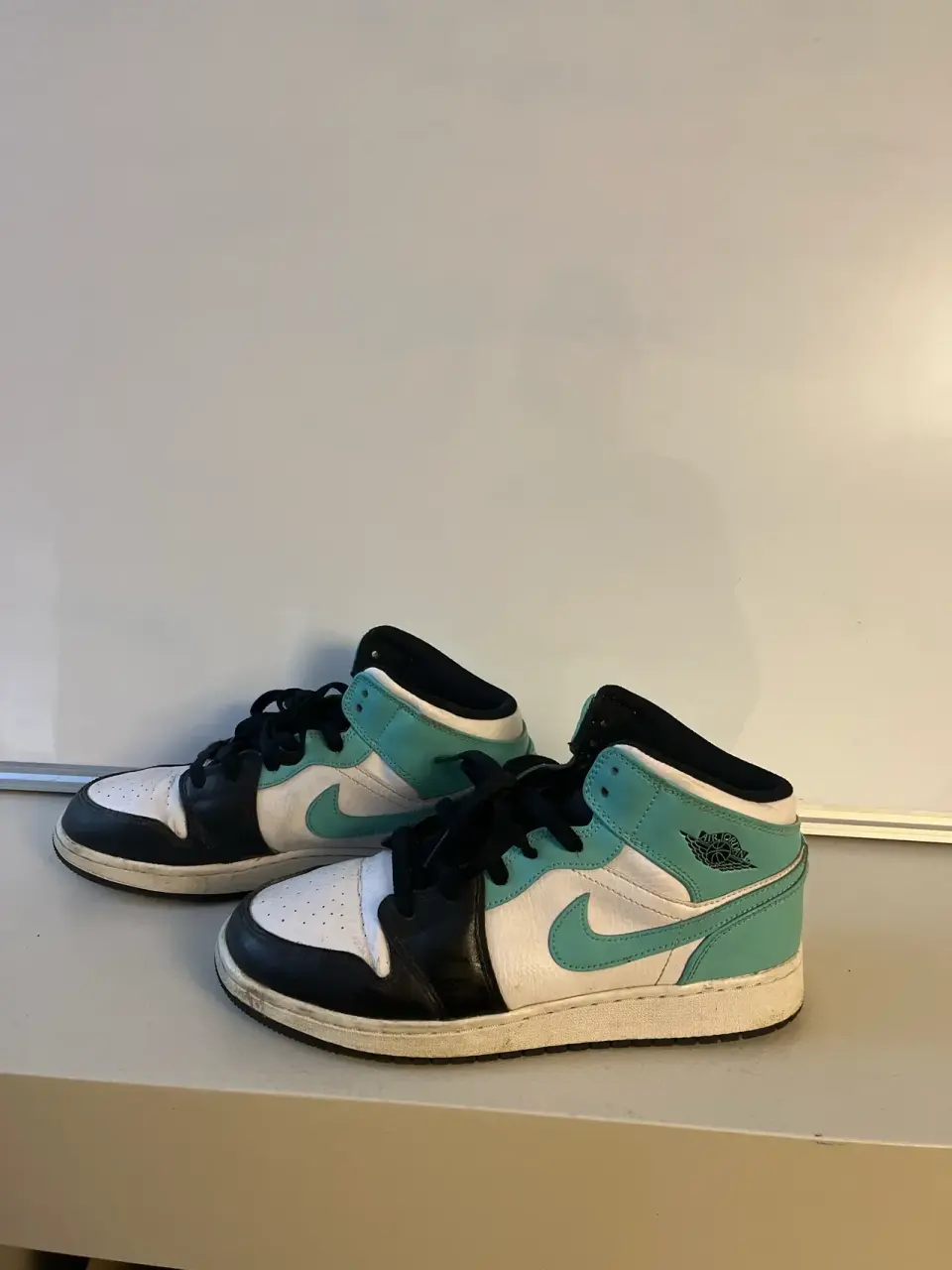 Zapatillas Air Jordan turquesa y negro - miniatura 2