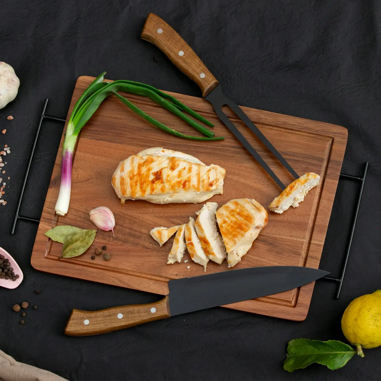 Tabla y cuchillos para asado - miniatura 6