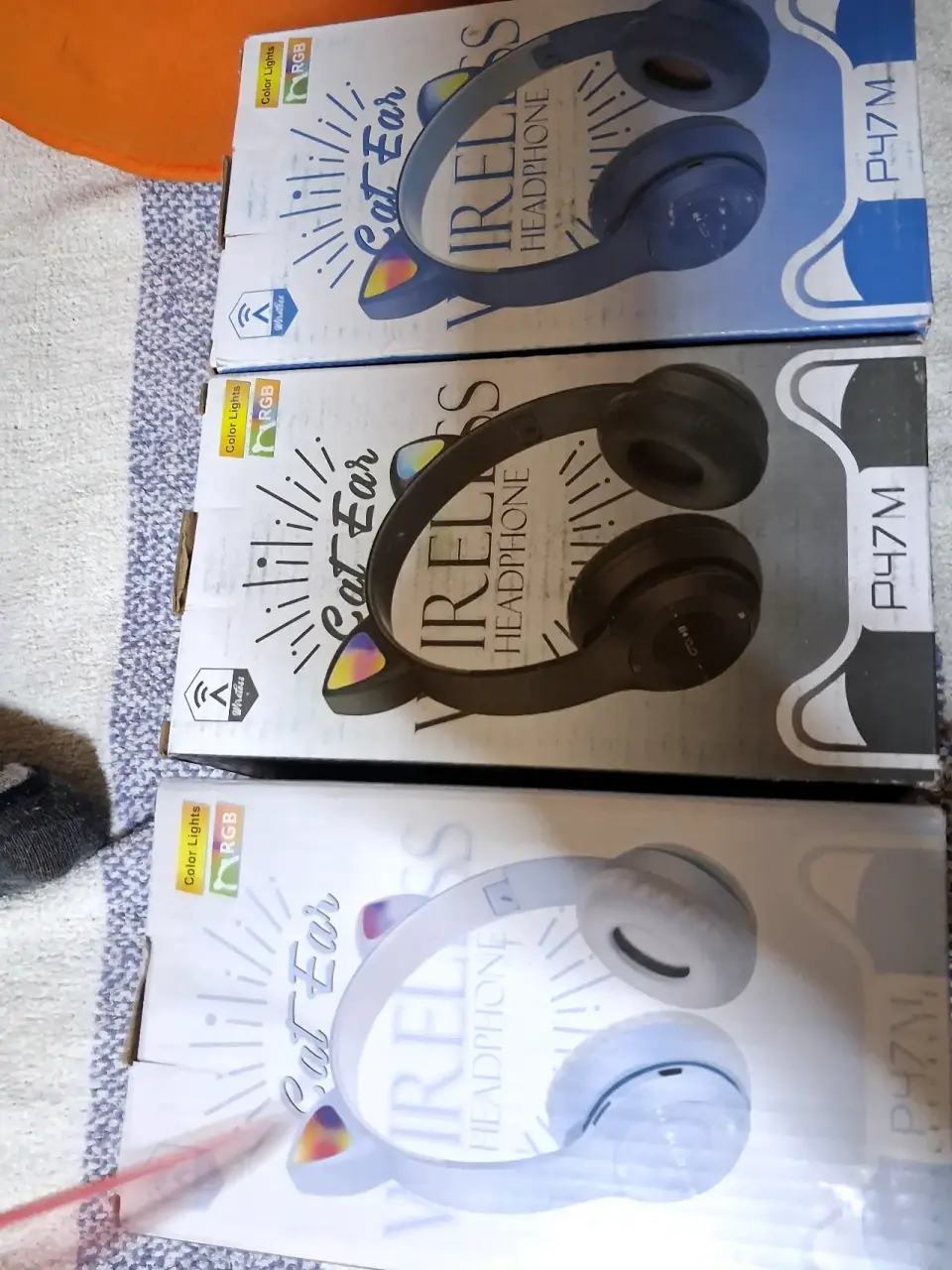 Auriculares inalámbricos con orejas de gato