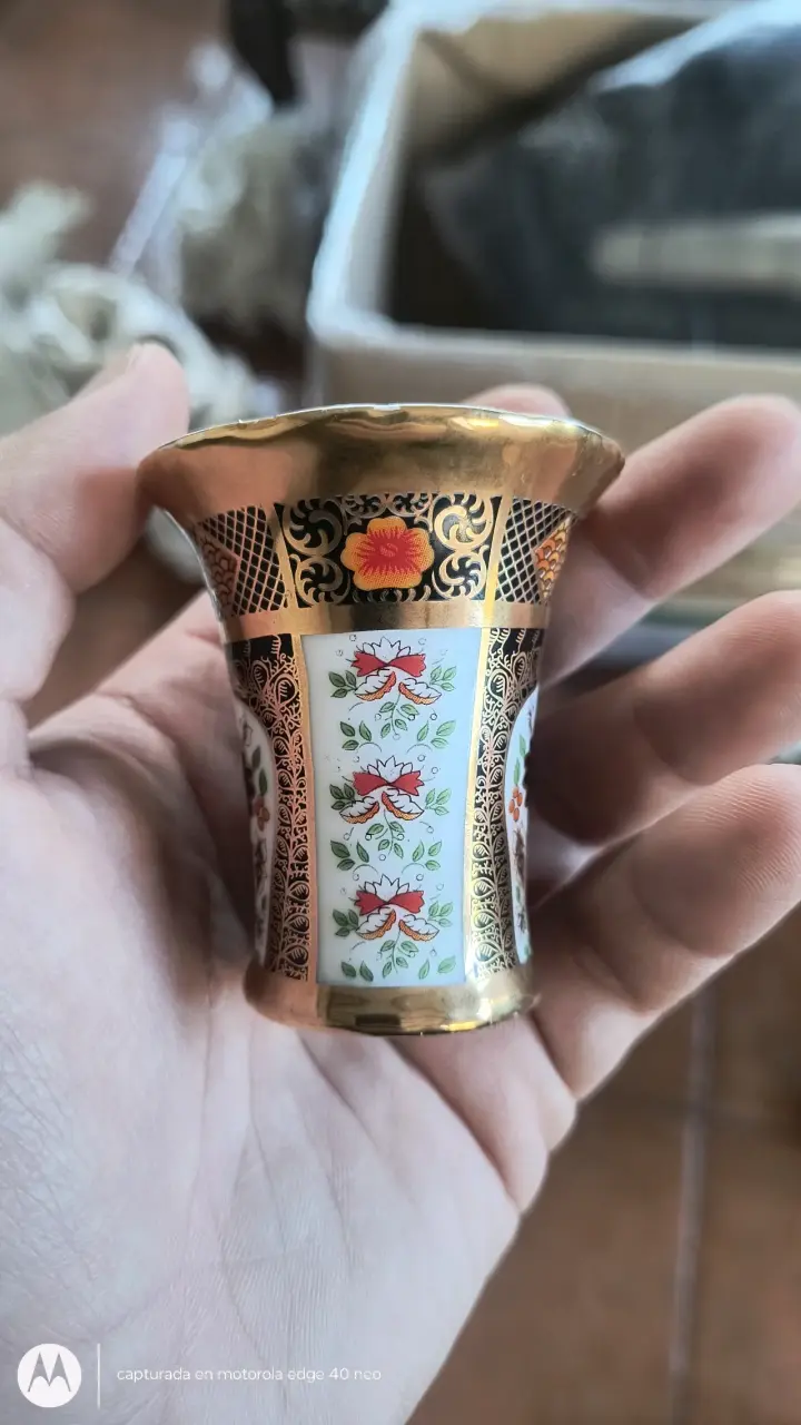 Vasito decorativo - miniatura 1