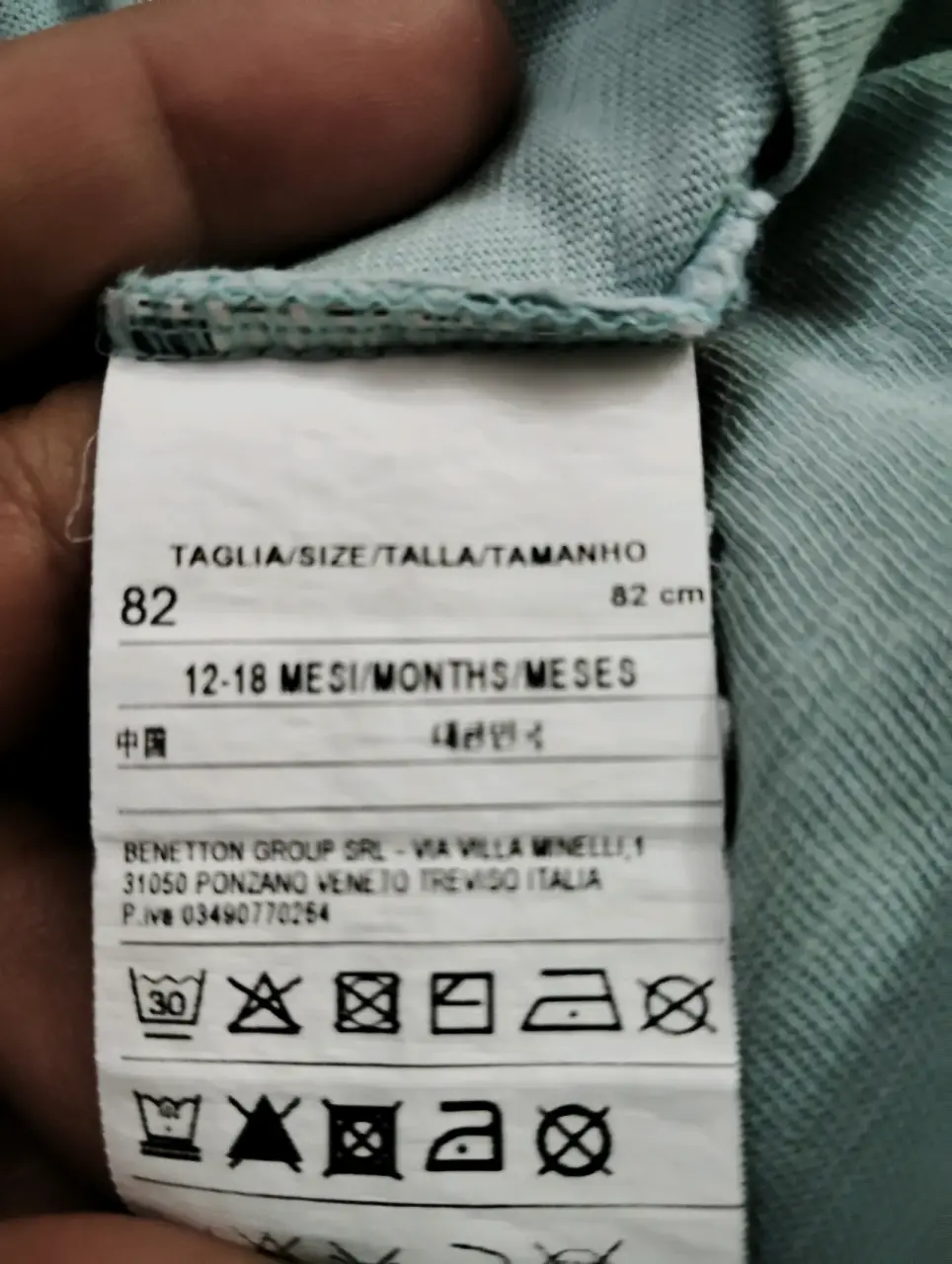 Polera gris con diseño de gato - miniatura 4