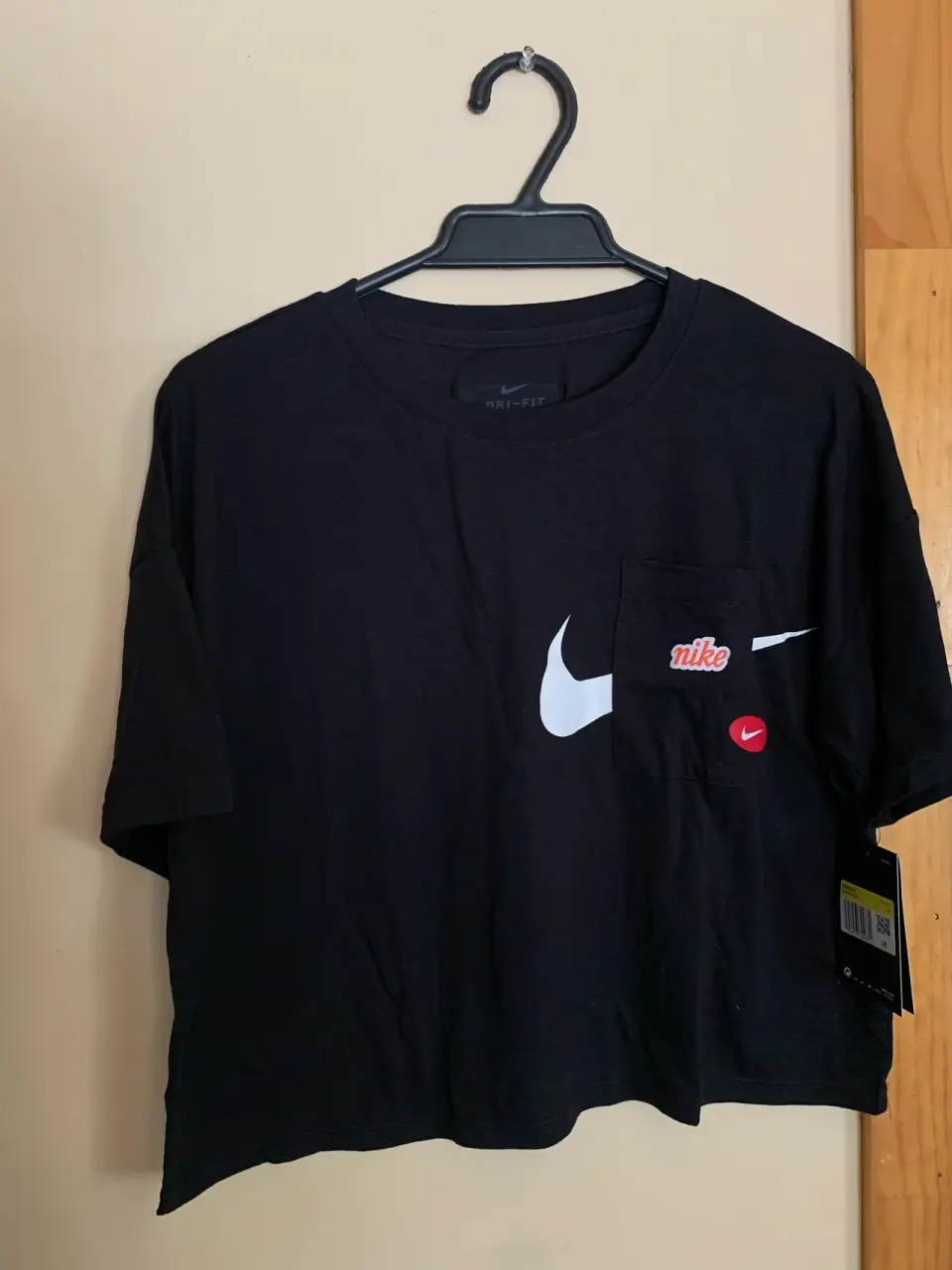 Polera negra Nike Dri-Fit - miniatura 1