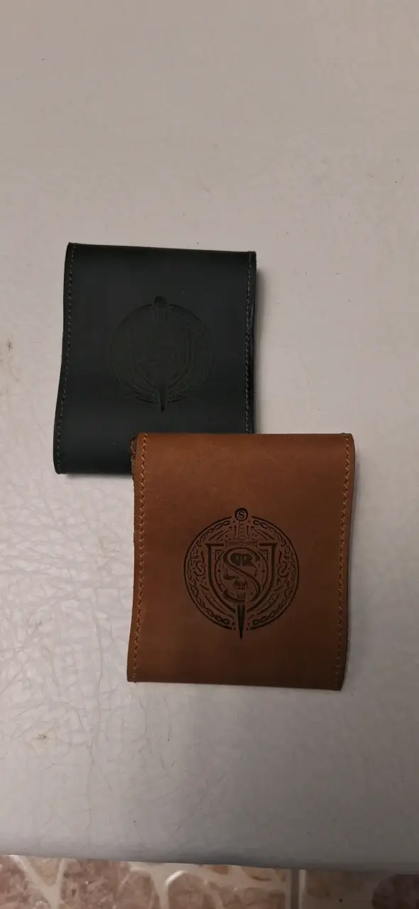 Billeteras de cuero estampadas - miniatura 1