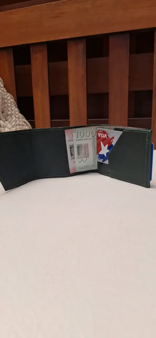 Billeteras de cuero estampadas - miniatura 2
