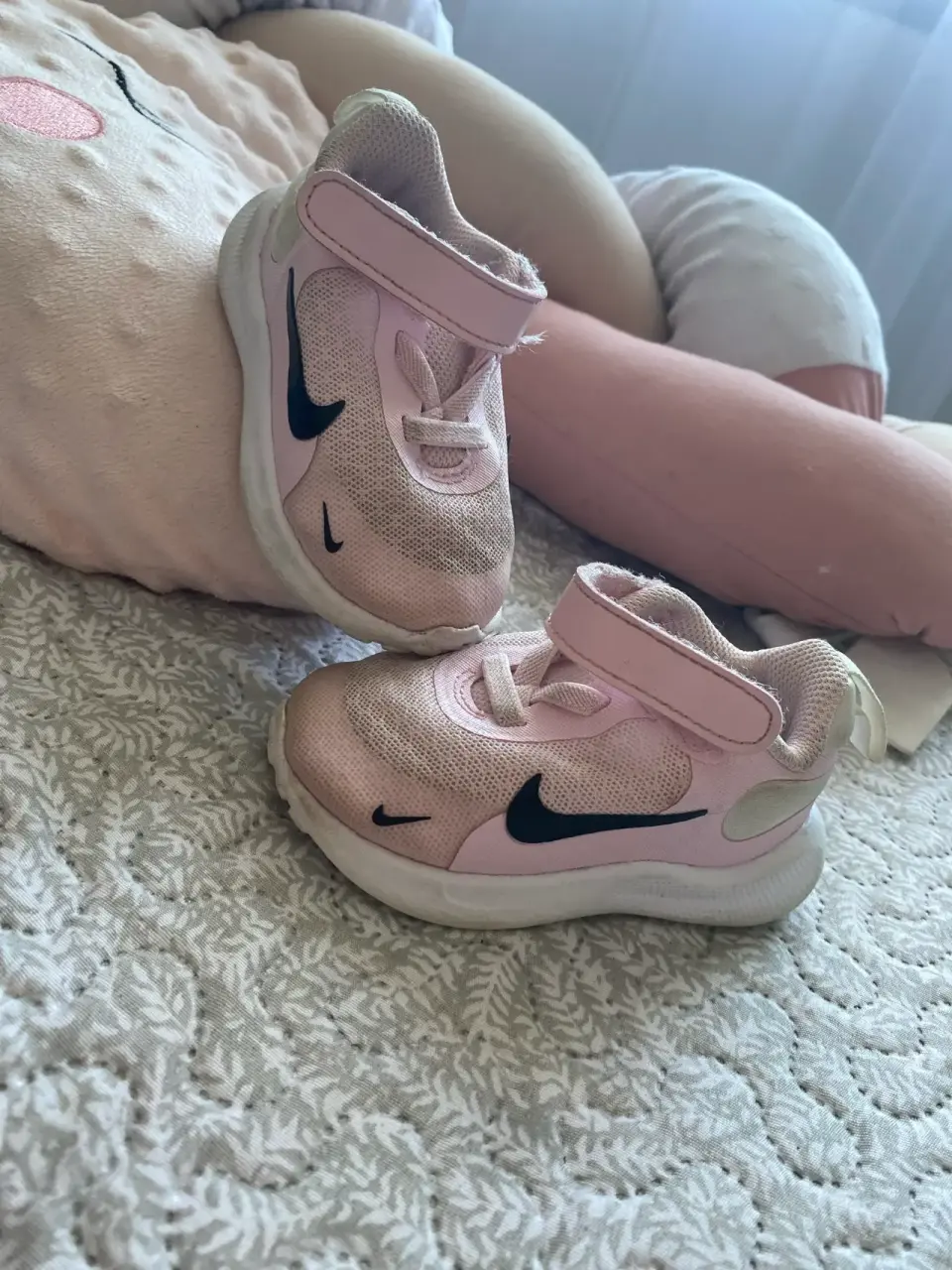 Zapatillas/ zapatos deportivas niña rosadas - miniatura 1