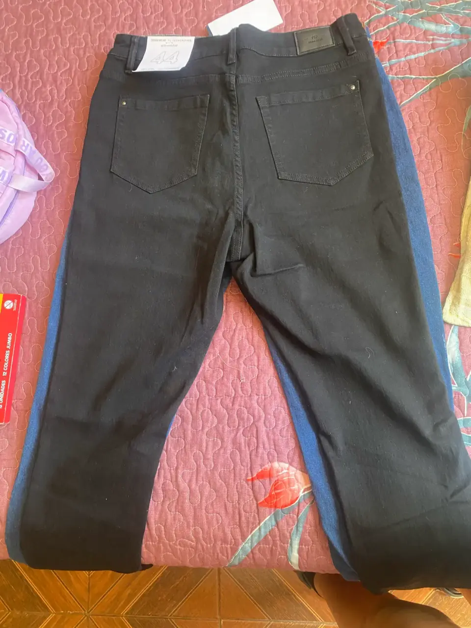 Jeans negros nuevos con etiqueta - miniatura 2