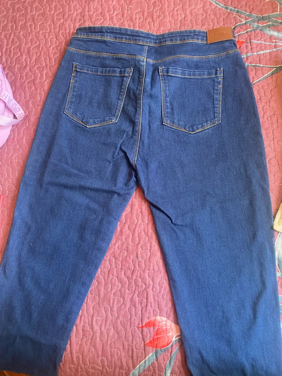 Jeans negros nuevos con etiqueta - miniatura 4