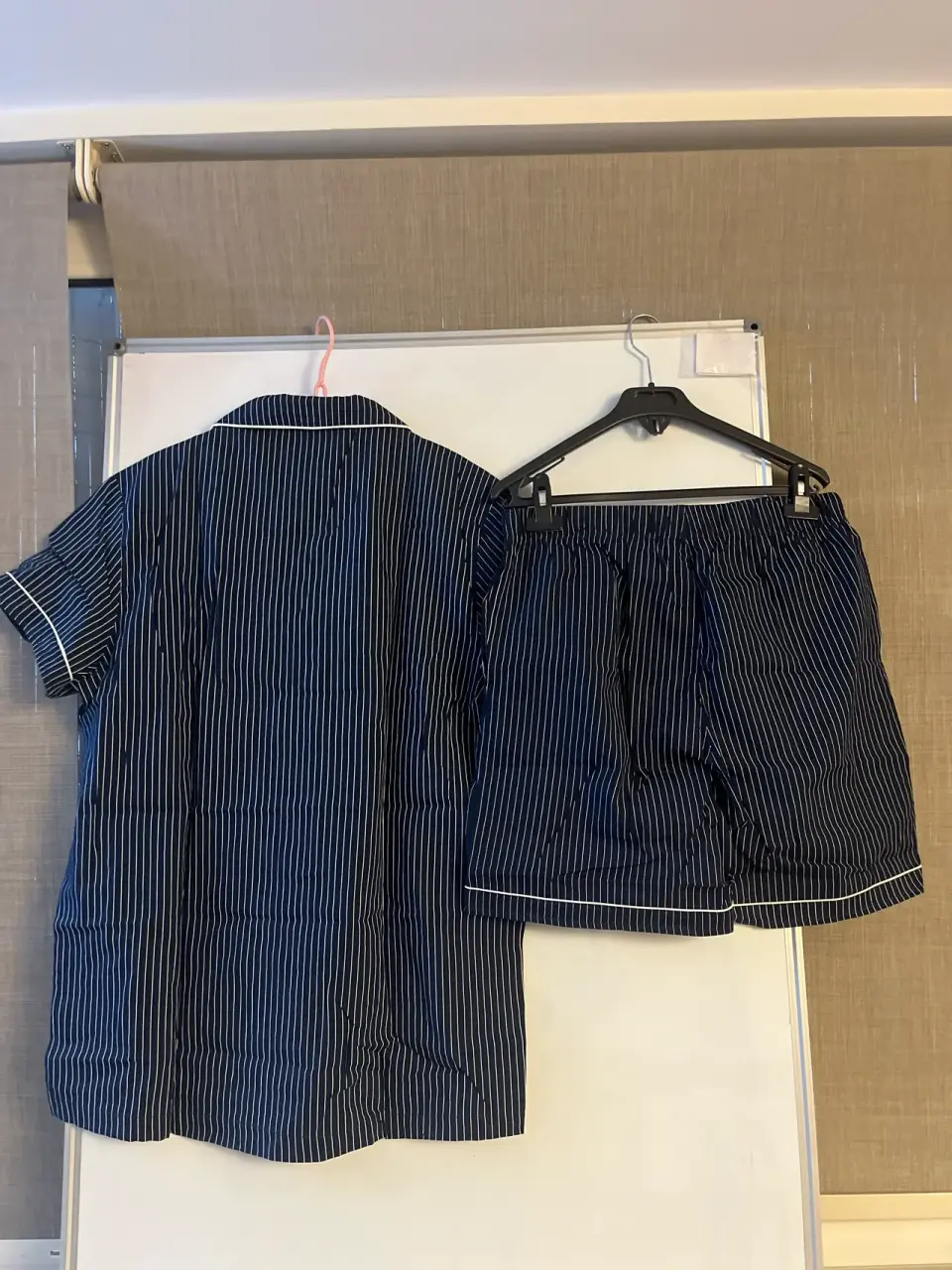 Pijama rayado azul marino - miniatura 2