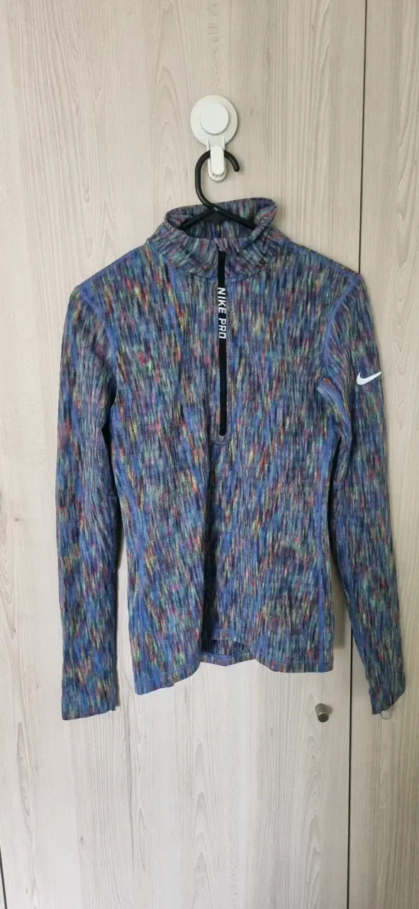 Polera deportiva Nike Pro estampada - miniatura 1
