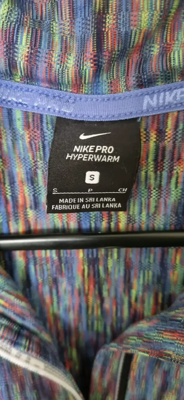 Polera deportiva Nike Pro estampada - miniatura 3