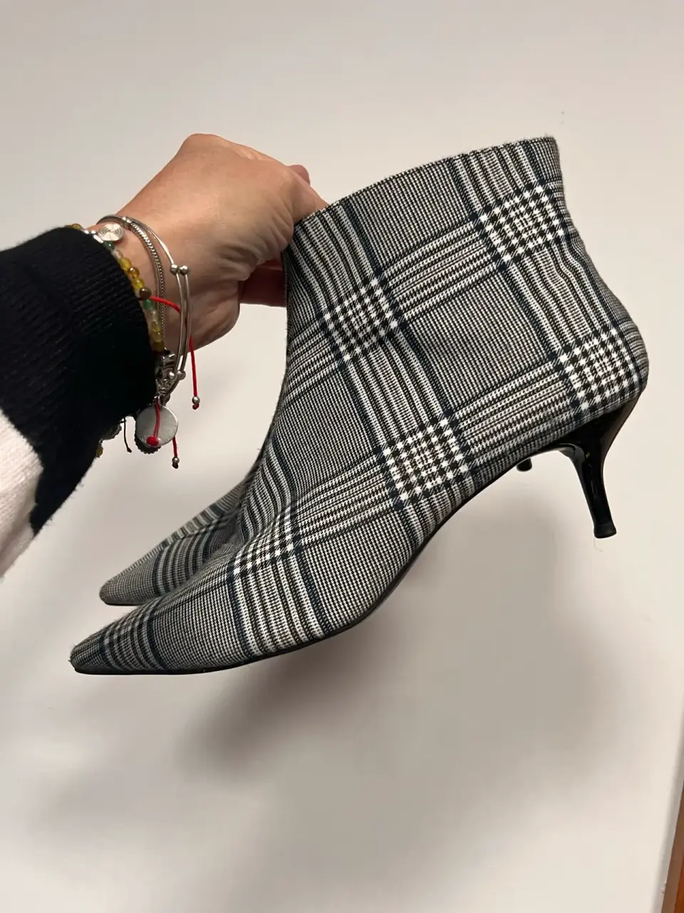 Botines de tacón bajo escoceses ZARA - miniatura 1