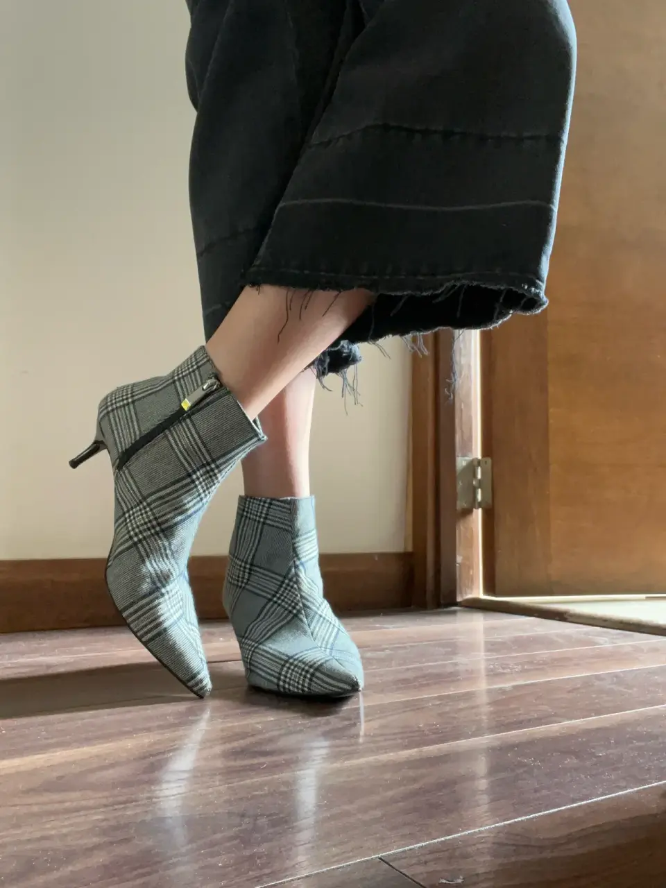 Botines de tacón bajo escoceses ZARA - miniatura 5