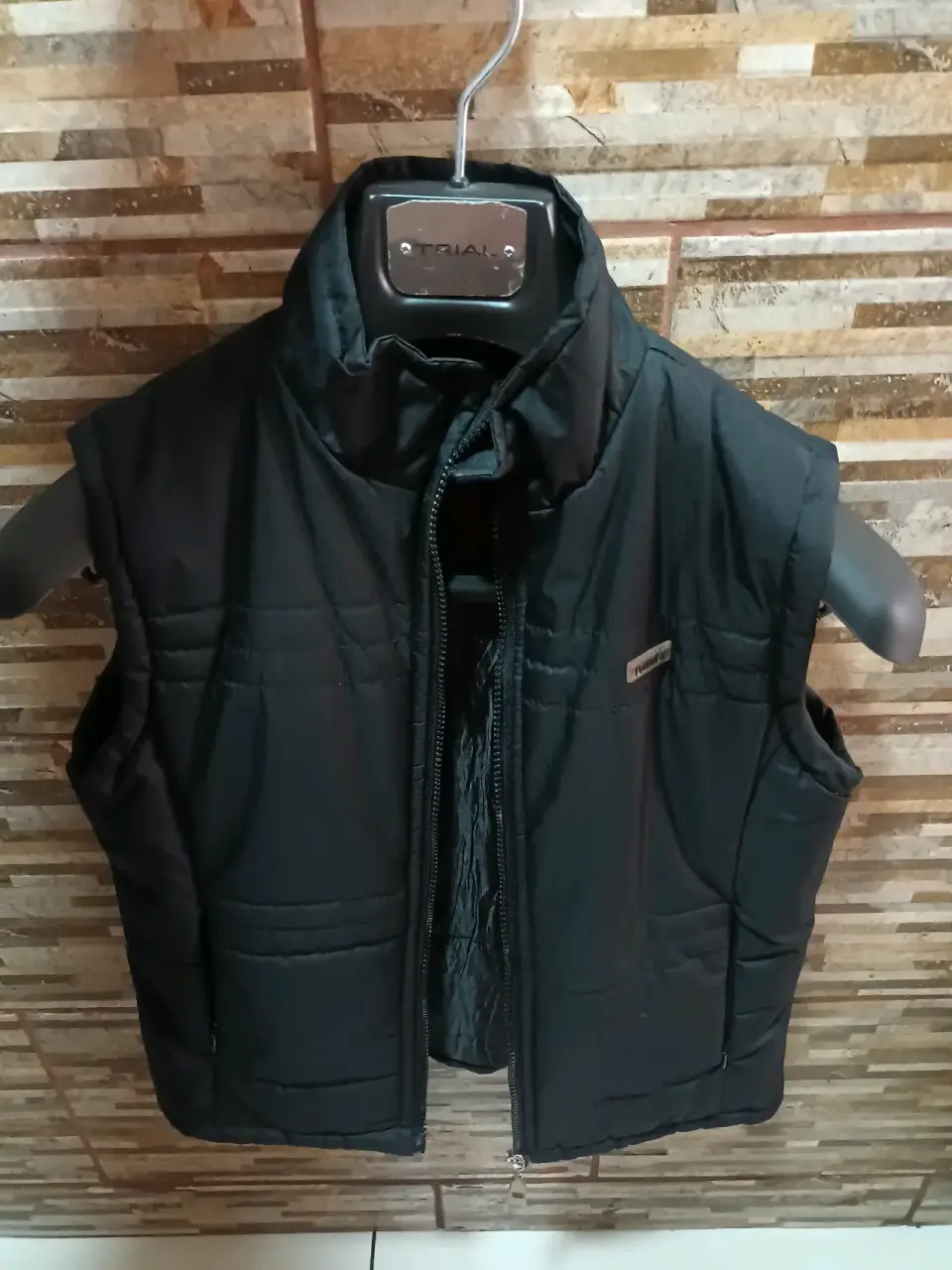 Chaqueta  acolchado negro - miniatura 2