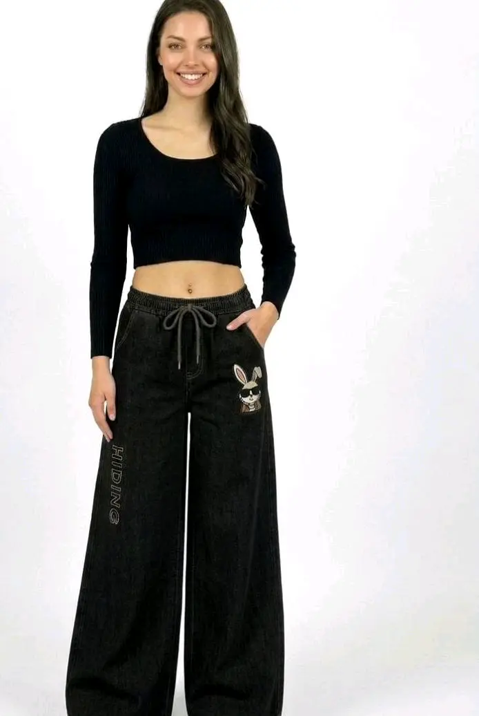 Pantalón ancho de mezclilla con diseño - miniatura 2
