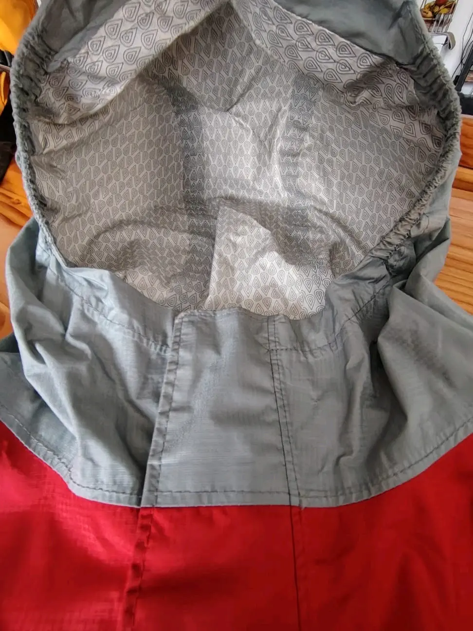 Chaqueta impermeable roja Marmot - miniatura 3