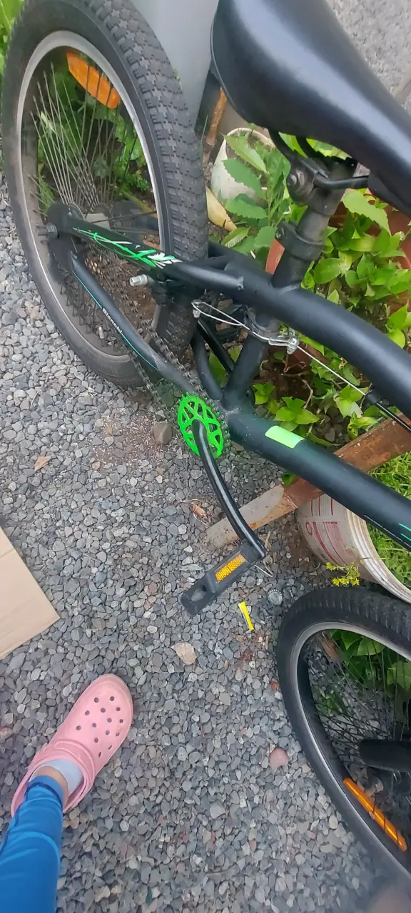 Bicicleta BMX negra y verde - miniatura 3