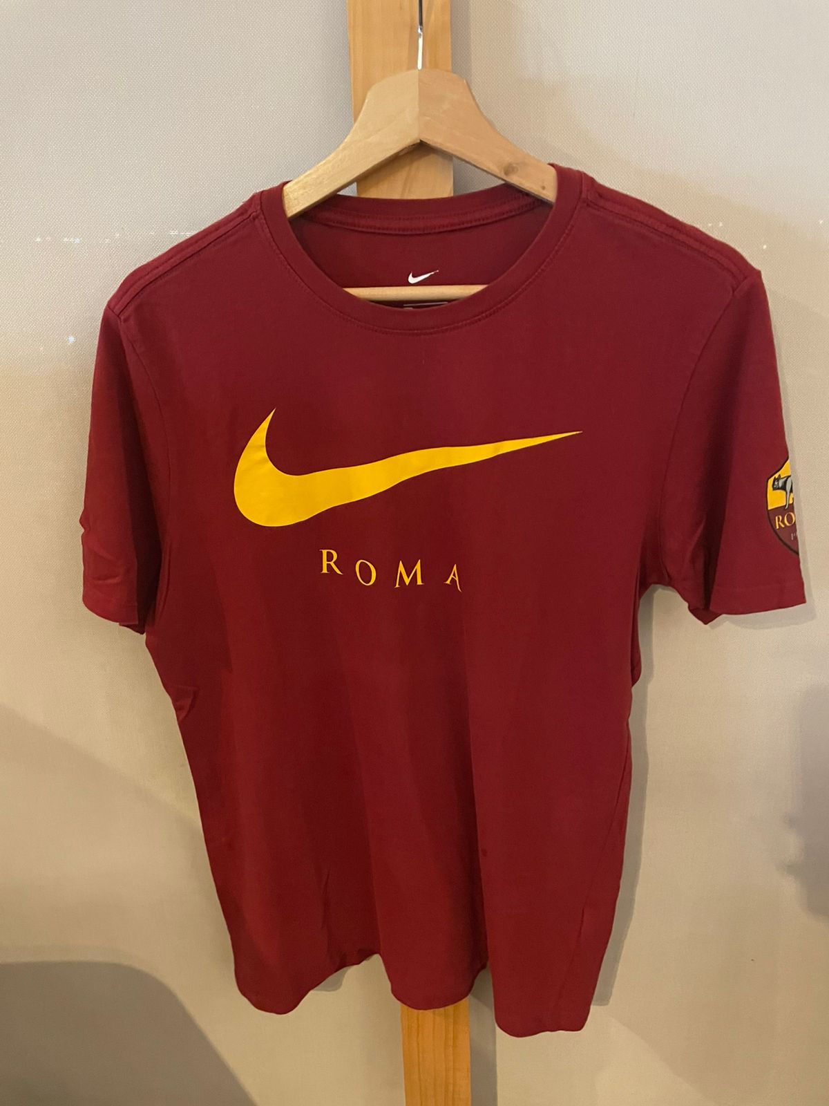 Polera Nike x Roma Roja Talla M - miniatura 2