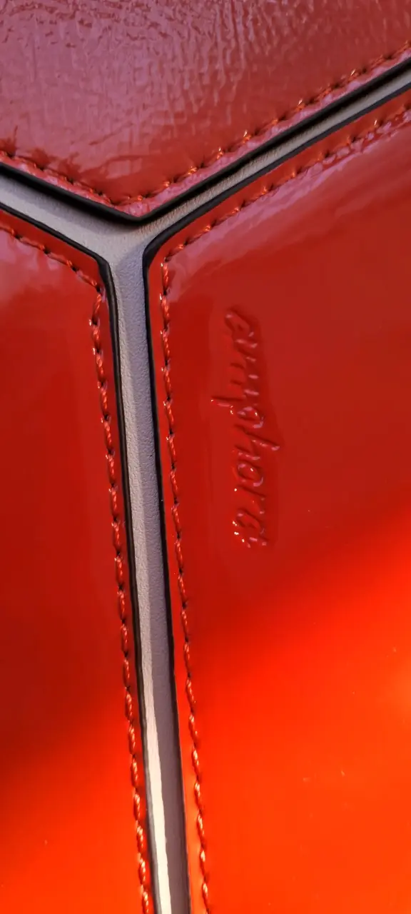Mochila roja moderna - miniatura 3