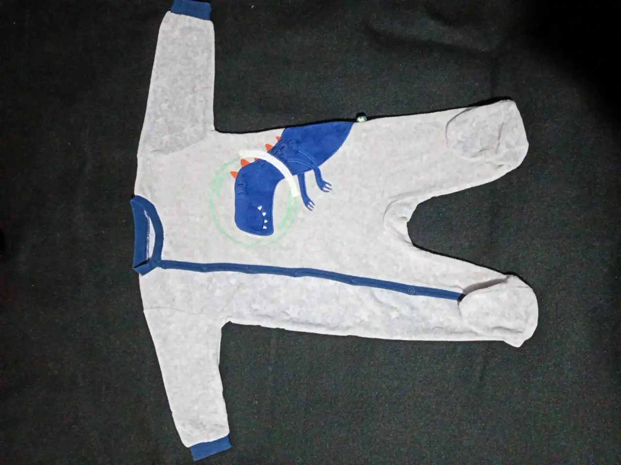 Pijama enterito gris para bebé - miniatura 1