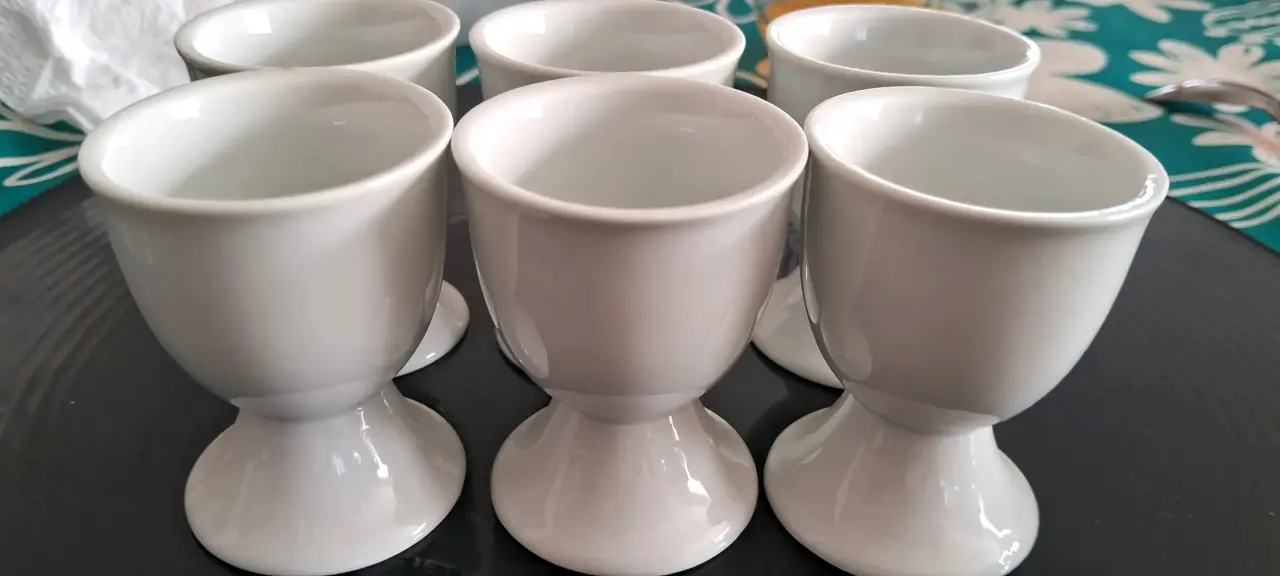 Set de 6 pocillos para huevos - miniatura 1