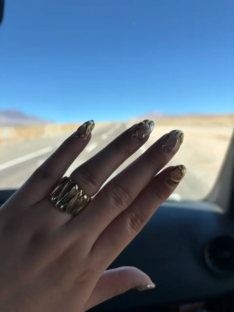 Anillo dorado grueso bañado en oro - miniatura 1