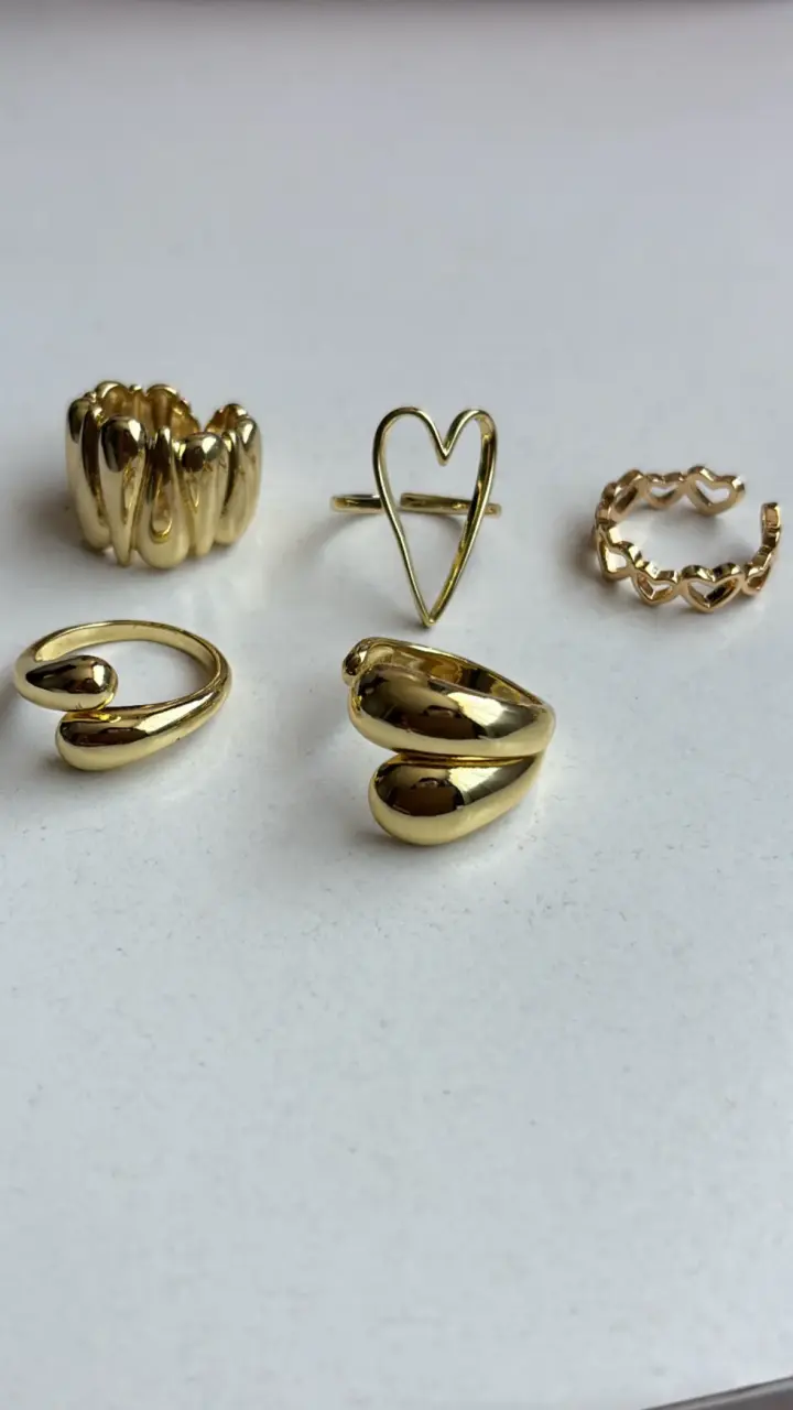 Anillo dorado corazones bañado oro 18k - miniatura 3
