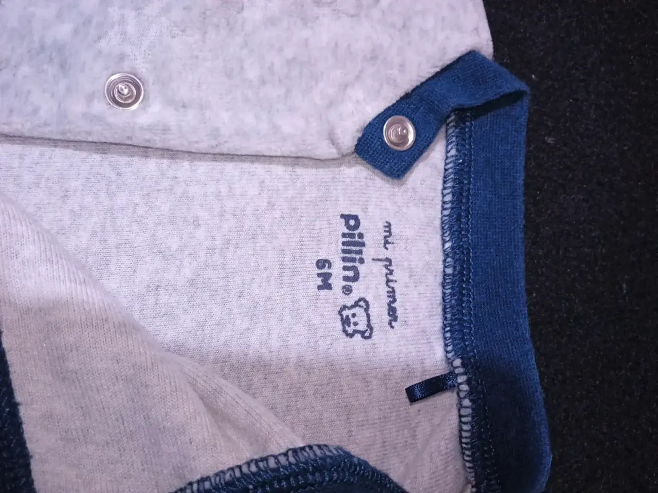 Pijama enterito gris para bebé - miniatura 6