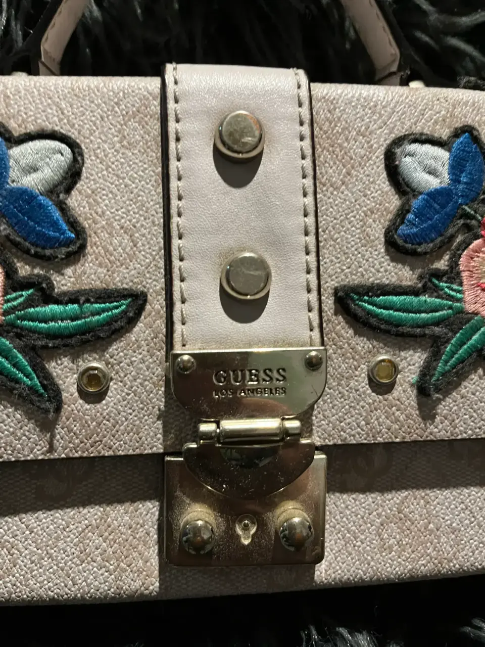 Cartera Guess bordada - miniatura 2