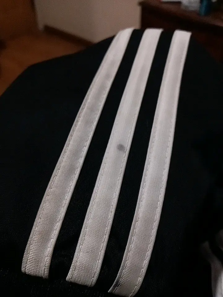Chaqueta deportiva negra Adidas original(detalles) - miniatura 4