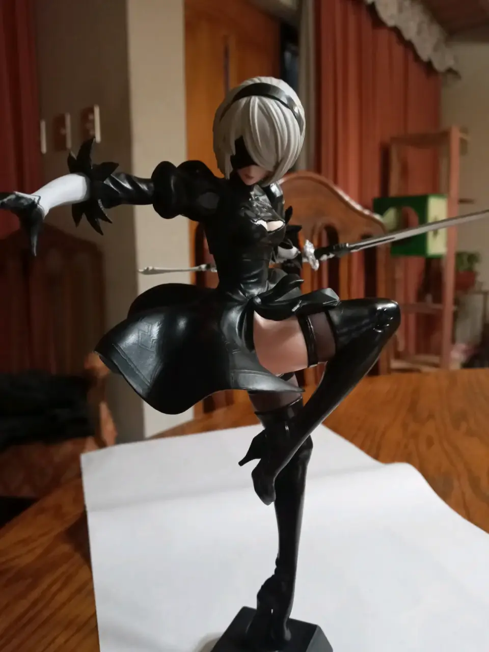 Figura de 2b de Nier automata - miniatura 2