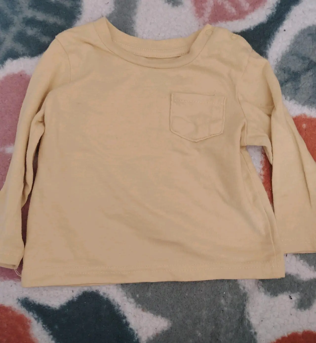 Polera amarilla infantil
