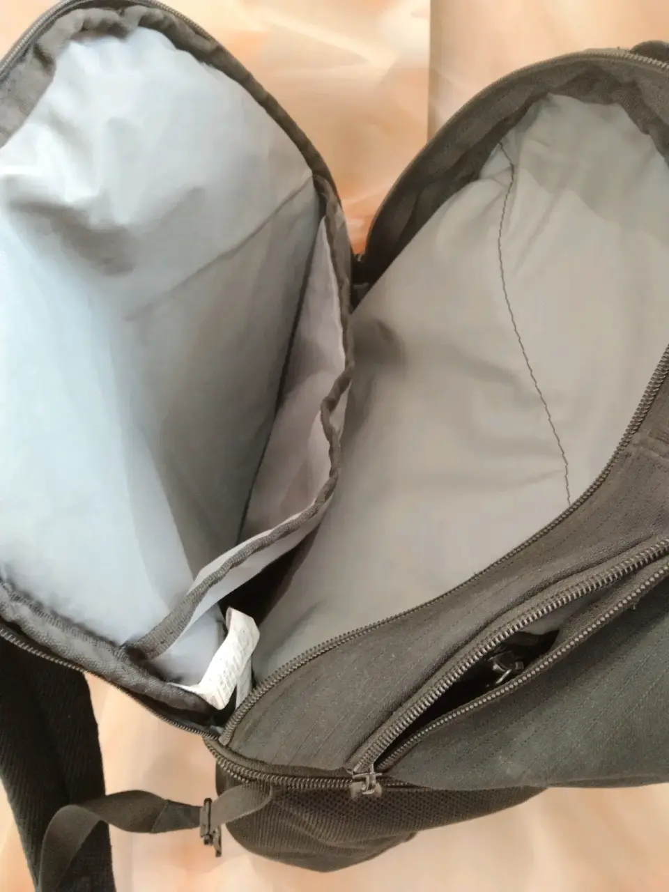 Mochila 24l. Nike Brasilia 9.5 (gris) - miniatura 5
