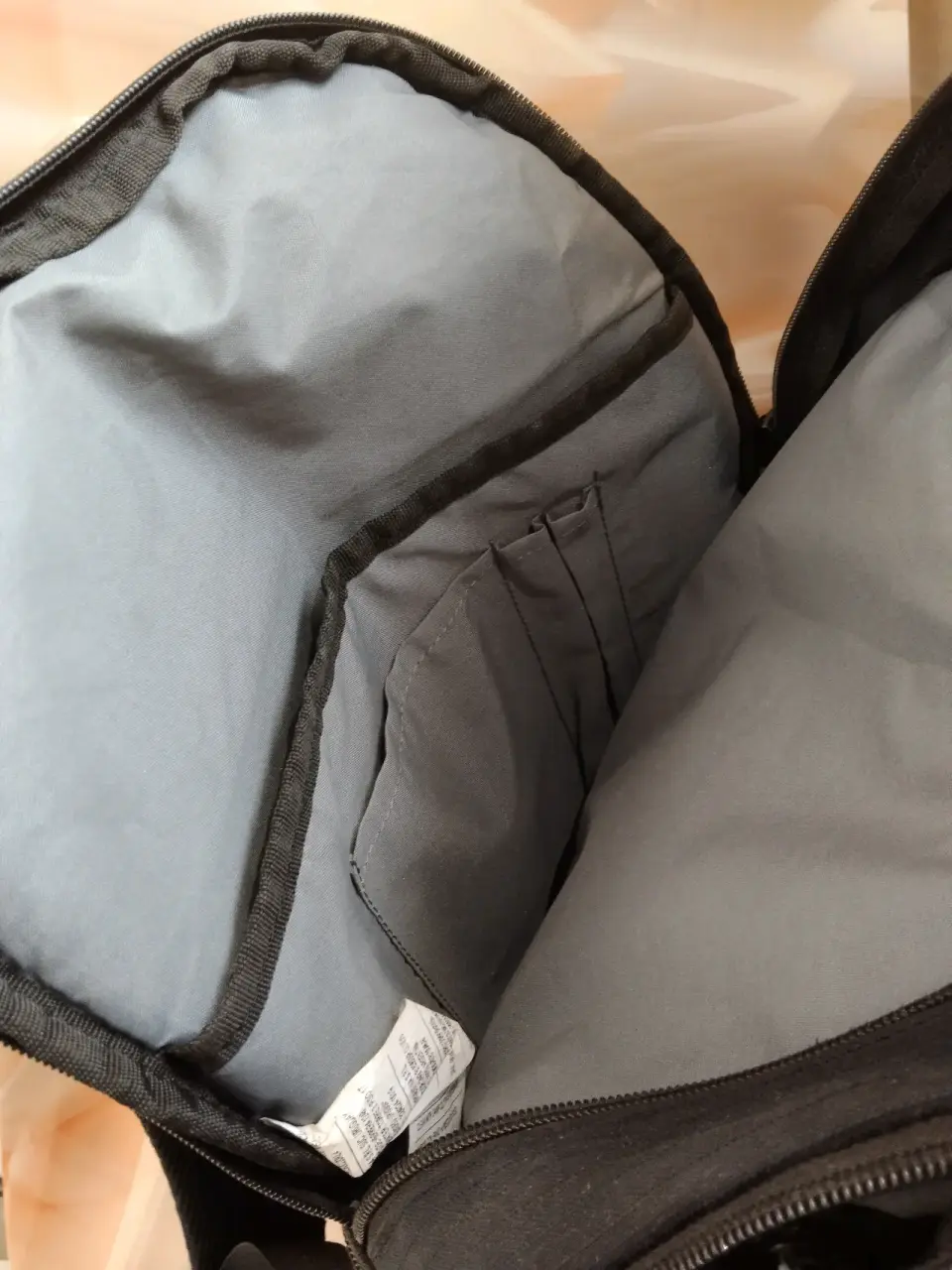 Mochila 24l. Nike Brasilia 9.5 (gris) - miniatura 6