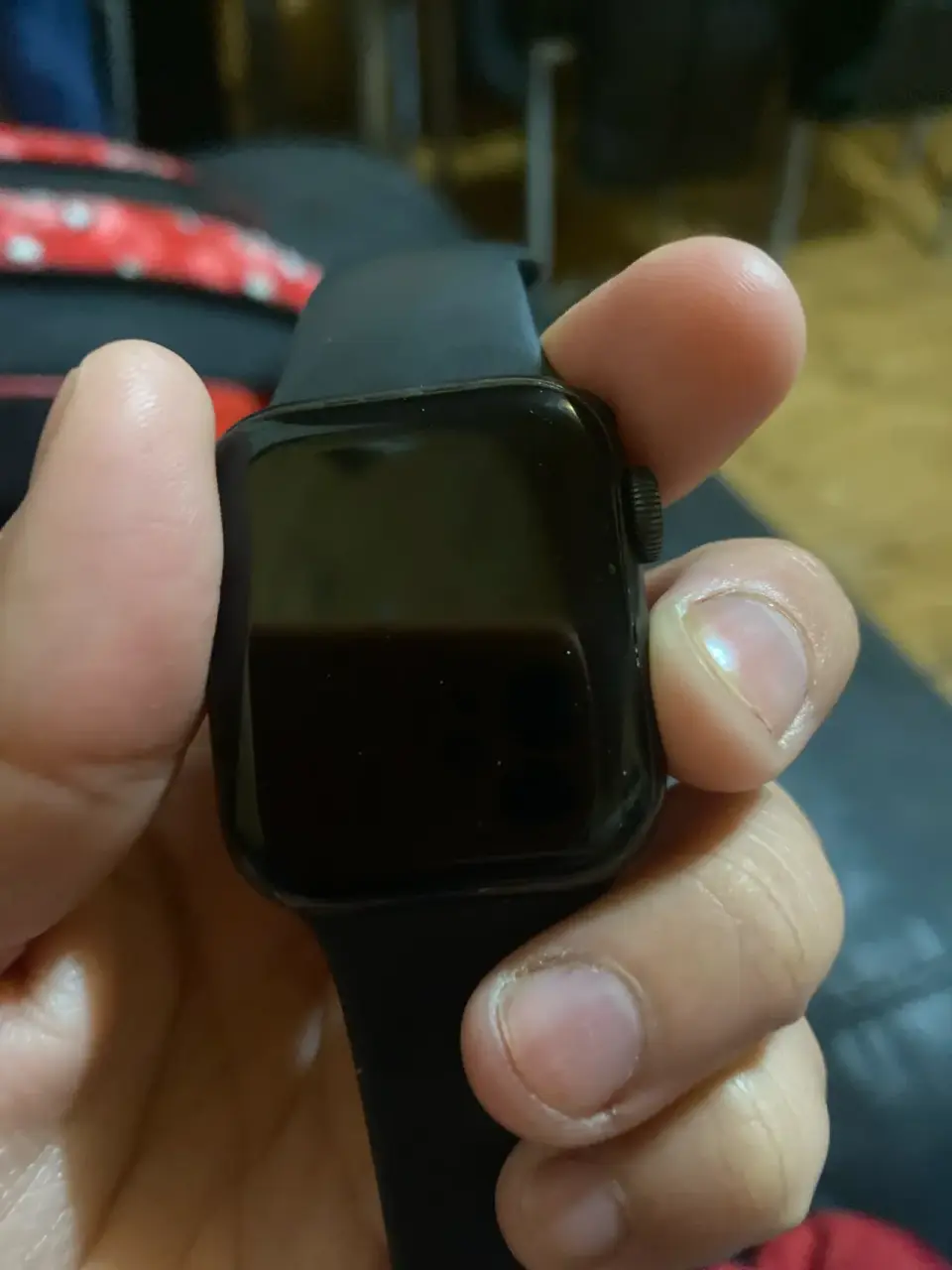 Reloj inteligente negro Apple whatch - miniatura 3