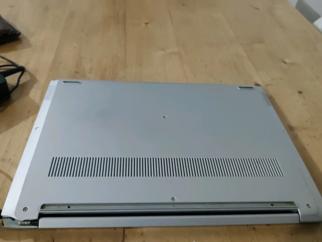 Notebook portátil en buen estado - miniatura 5