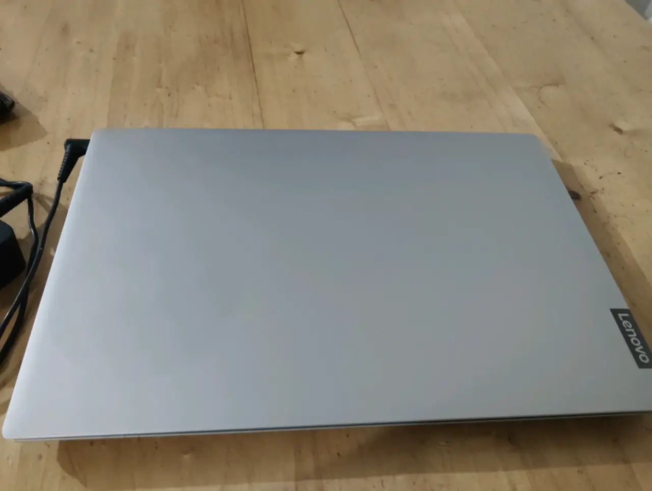 Notebook portátil en buen estado - miniatura 6