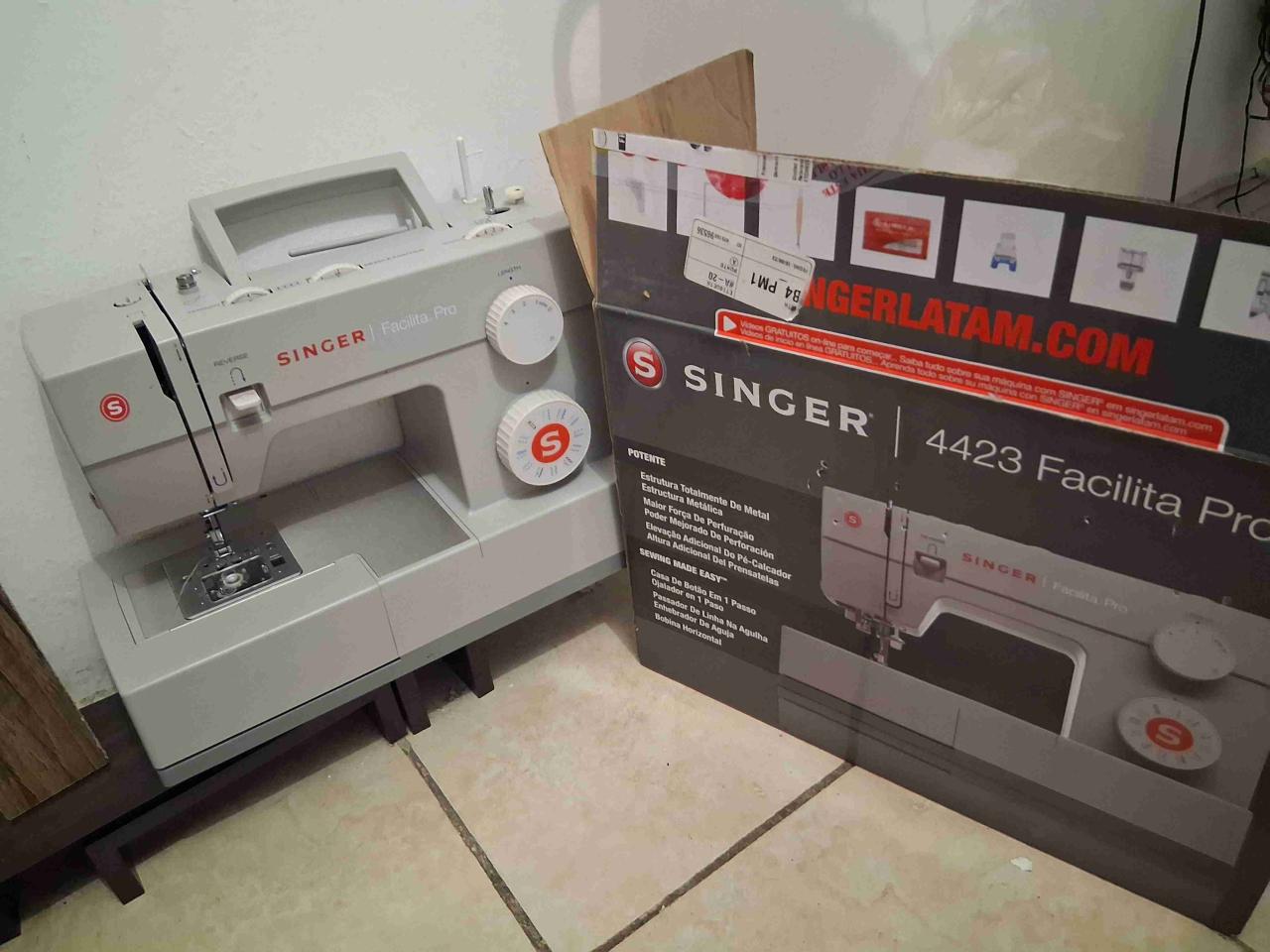 Máquina de coser Singer Facilita Pro - miniatura 3