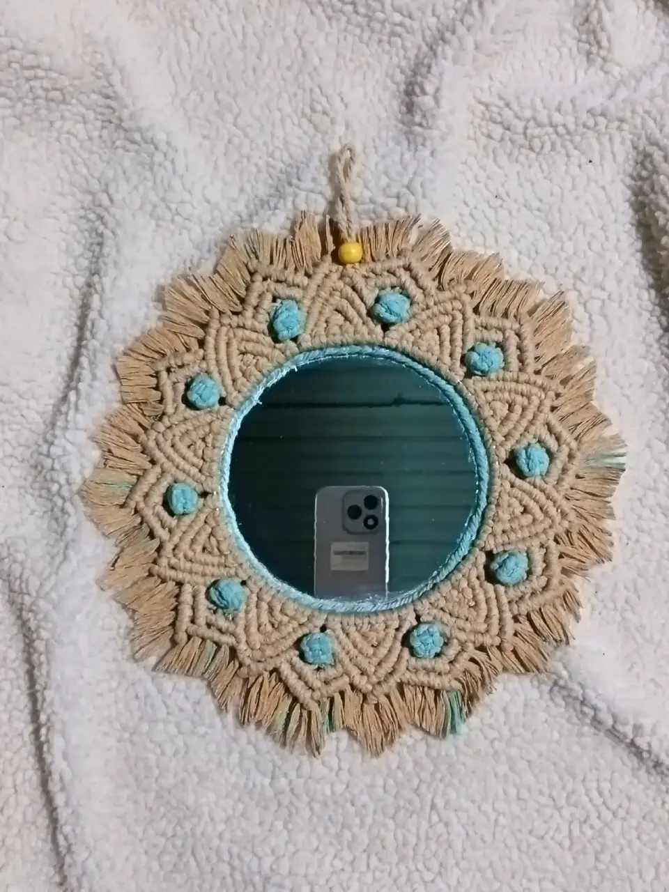 Cartera en  macrame púrpura y celeste - miniatura 4