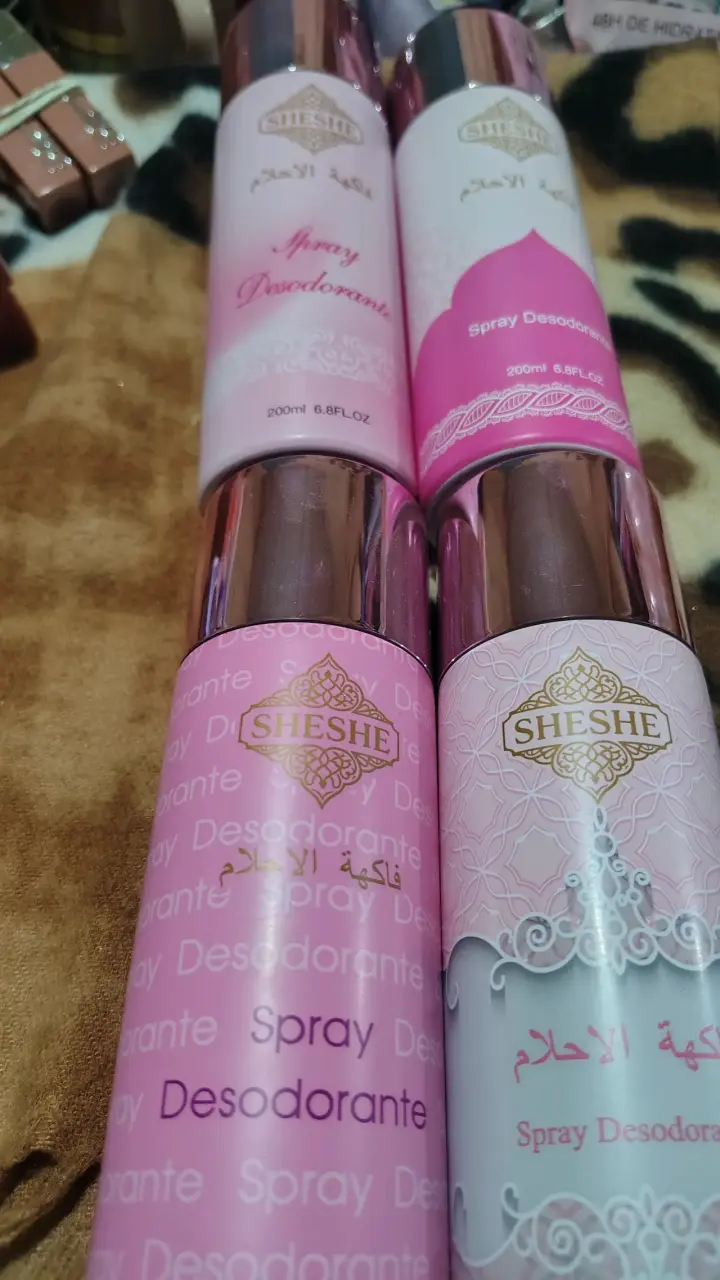 Set de cosméticos variados - miniatura 3