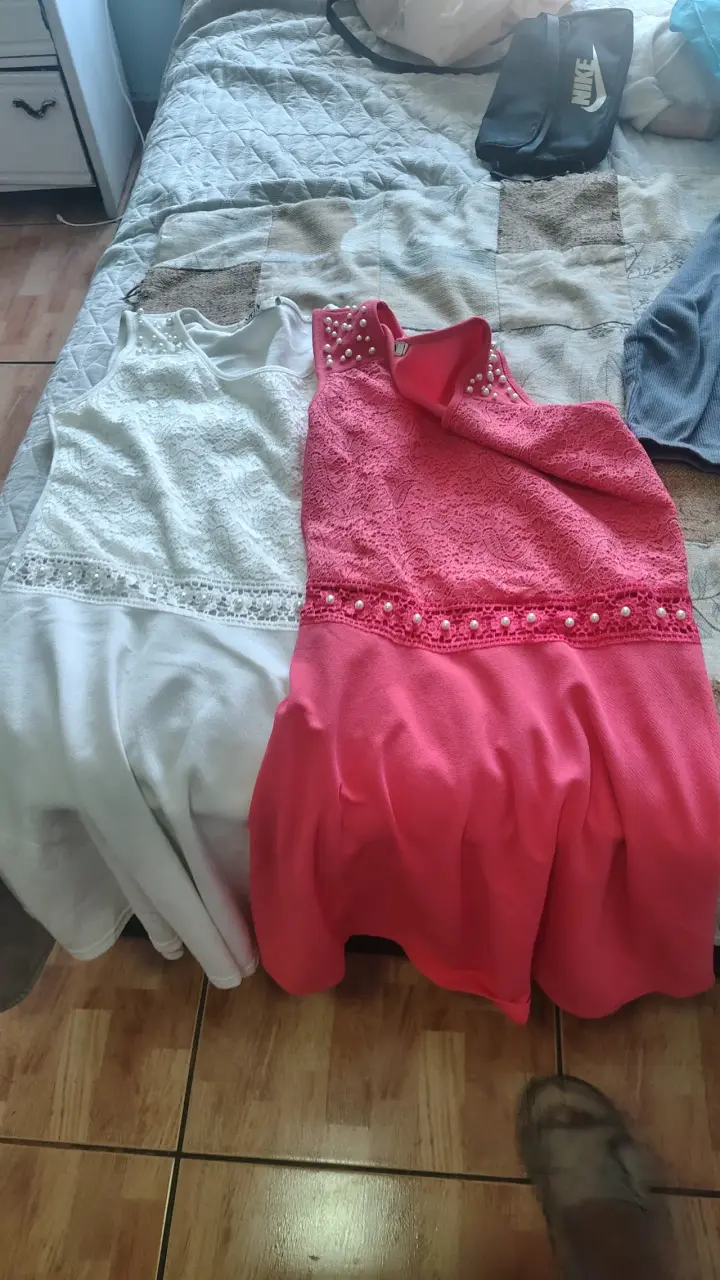 Vendo vestido blanco y rosa de  niña  talla 16 - miniatura 3