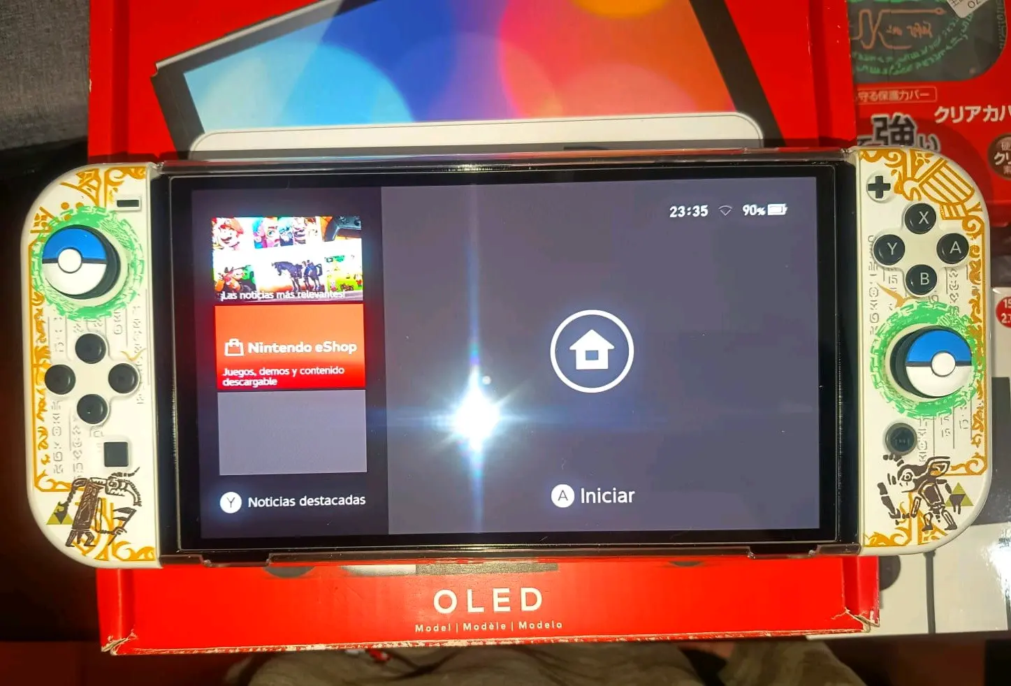Nintendo Switch OLED con accesorios - miniatura 4