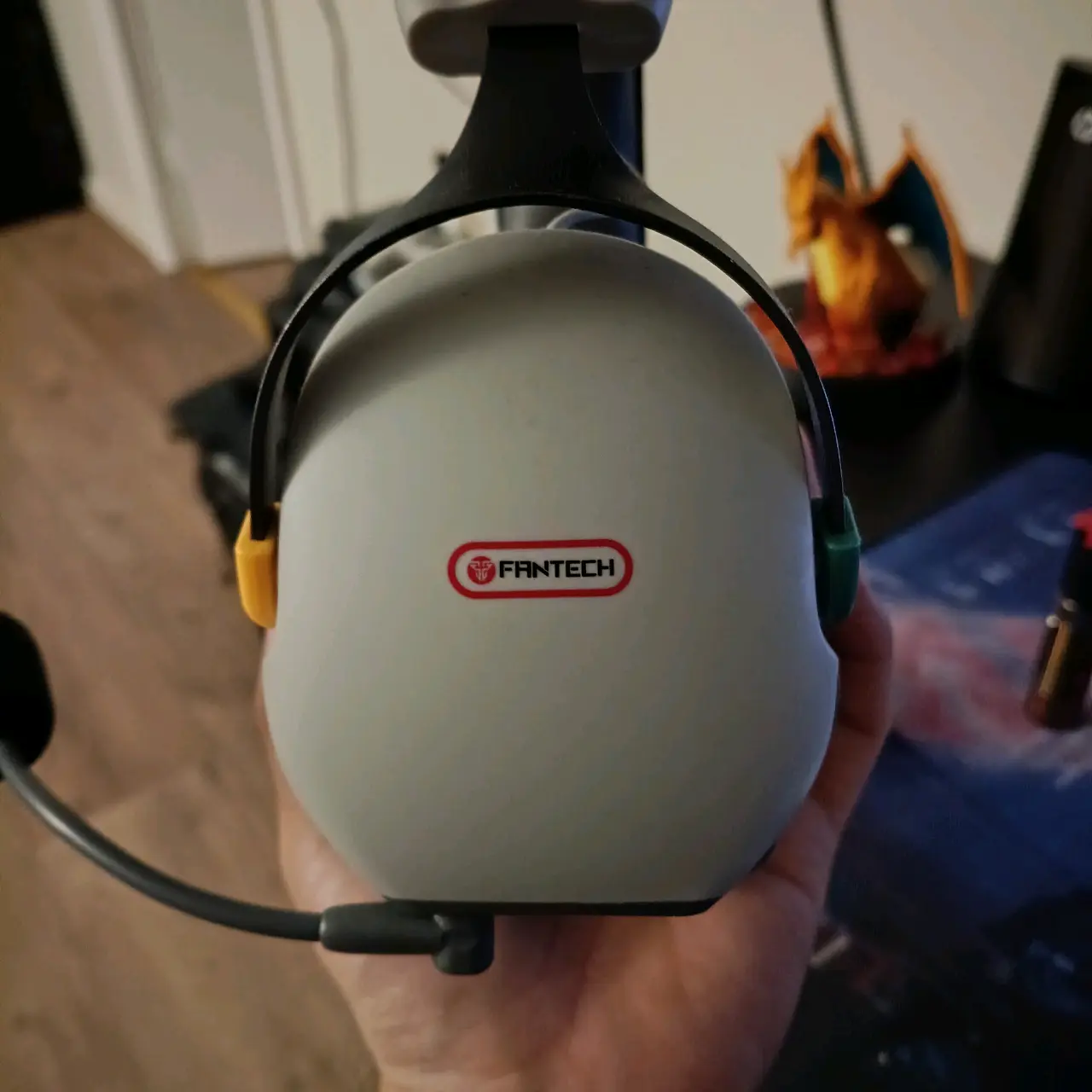 Audífonos gaming con micrófono - miniatura 3