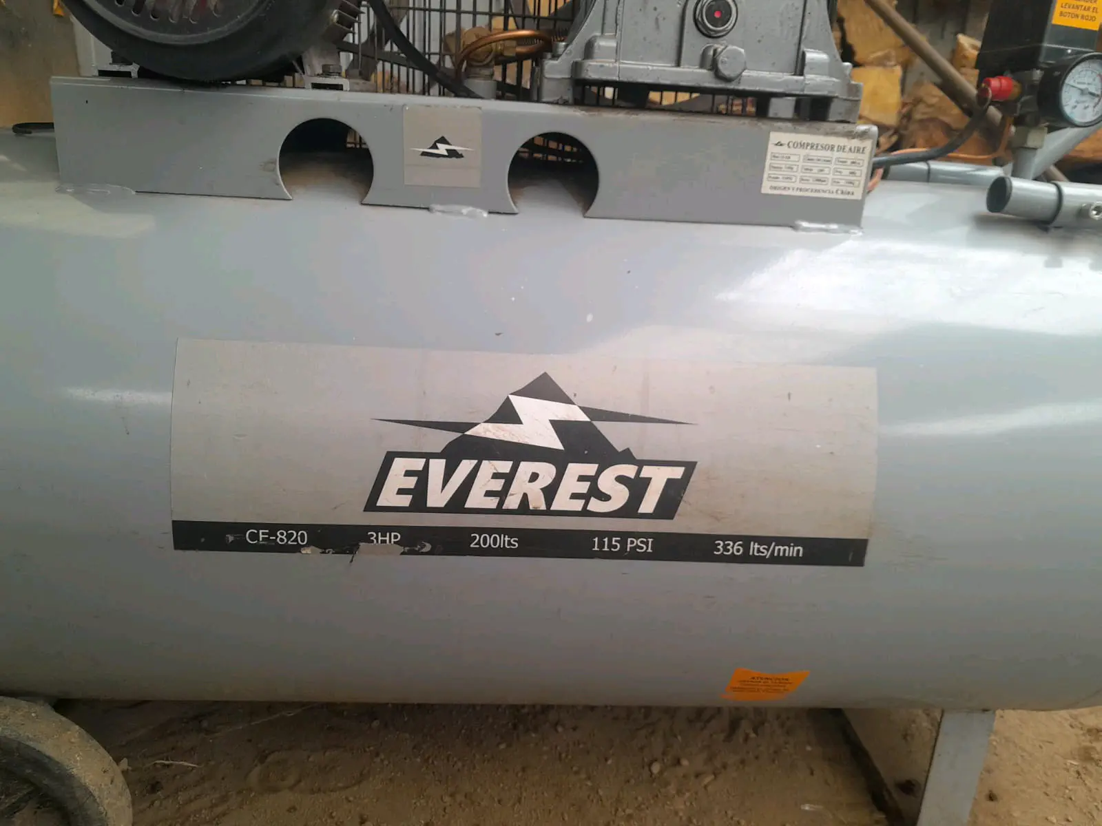 Compresor de aire Everest 3HP - miniatura 2